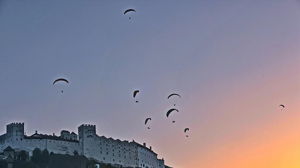 Festungsflug der Paragleiter