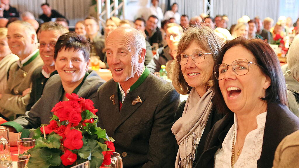 31. Gstanzlsingen aus dem Hofbr\u00e4u Kaltenhausen