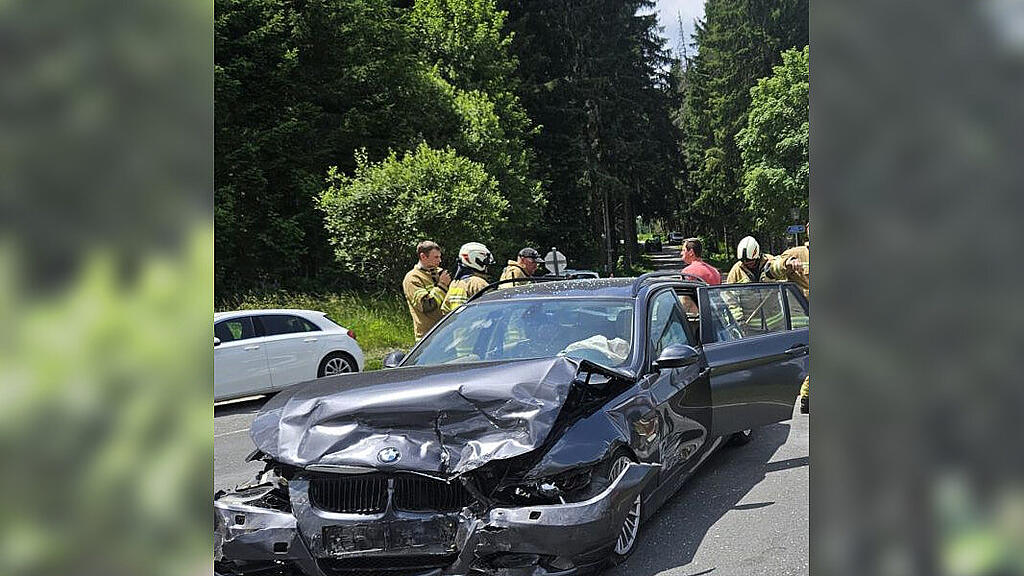 Drei Verletzte bei Unfall auf B95 in St. Andrä im Lungau
