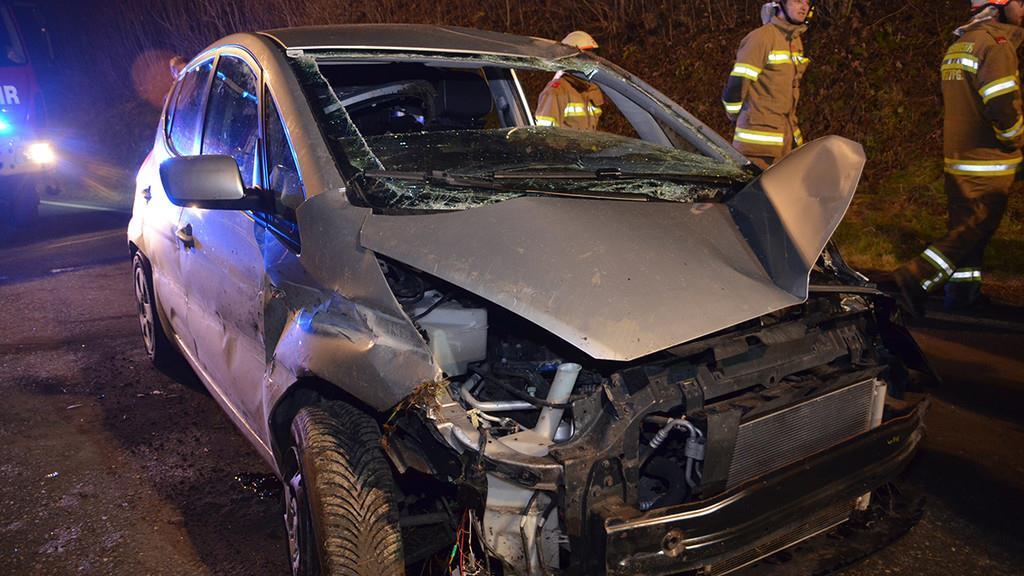 St. Veit: Unfall auf B311 fordert Verletzten