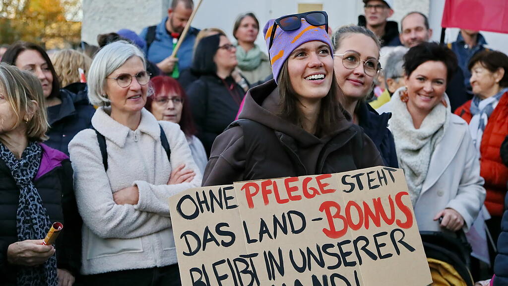 Pflege-Demo in Salzburg II