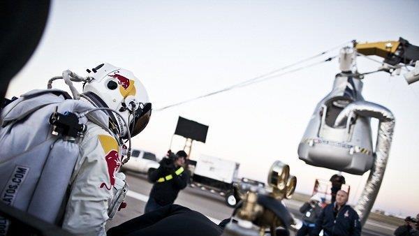Stratos: Vorbereitung und Start