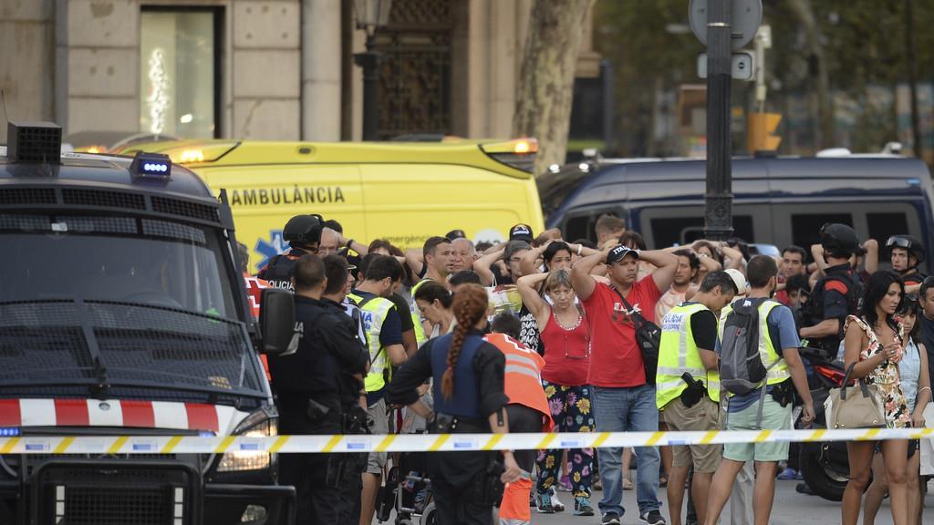 Schock und Trauer nach Anschlag in Barcelona