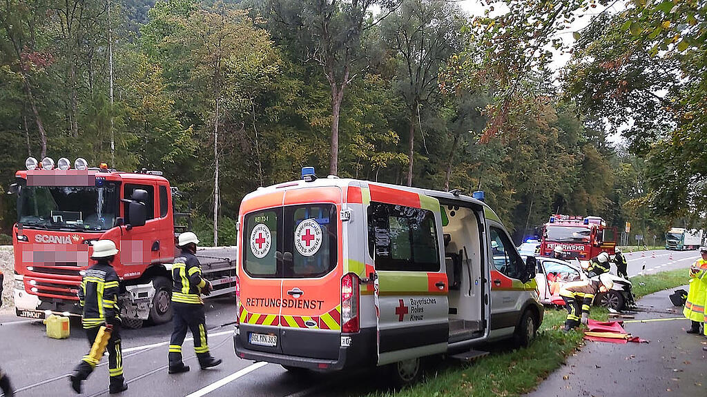 B20: Schwerer Crash in Bad Reichenhall