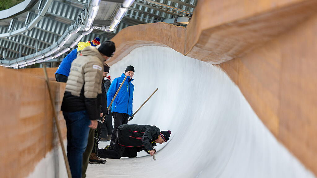 BOB UND SKELETON:TESTFAHRTEN INNSBRUCK IGLS: SCHWAB (FIL)