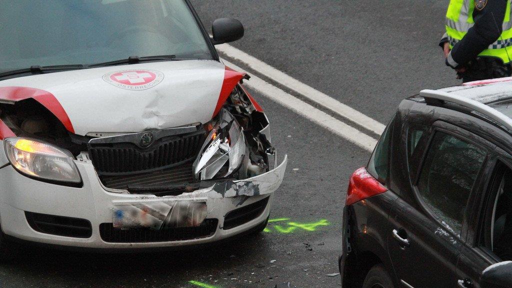 Auffahrunfall bei Anifer Kreuzung