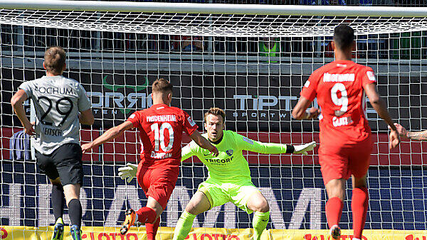 Nikola Dovedan bei seinem Treffer zum 1:0