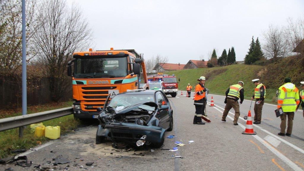 Schwerer Crash bei Piding