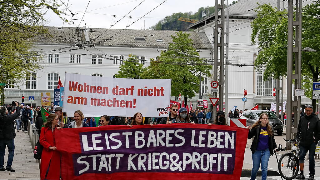 1. Mai-Demo in der Stadt Salzburg