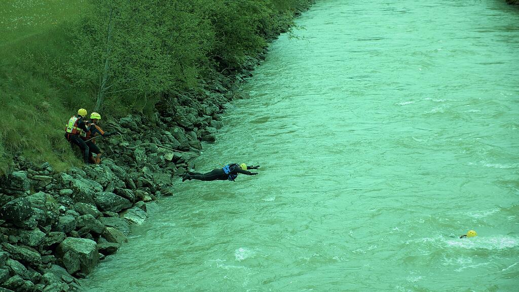 Übung Wasserrettung Zell am See