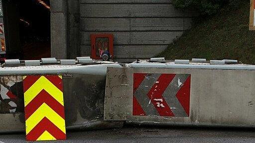 Demolierter Aufpralldämpfer