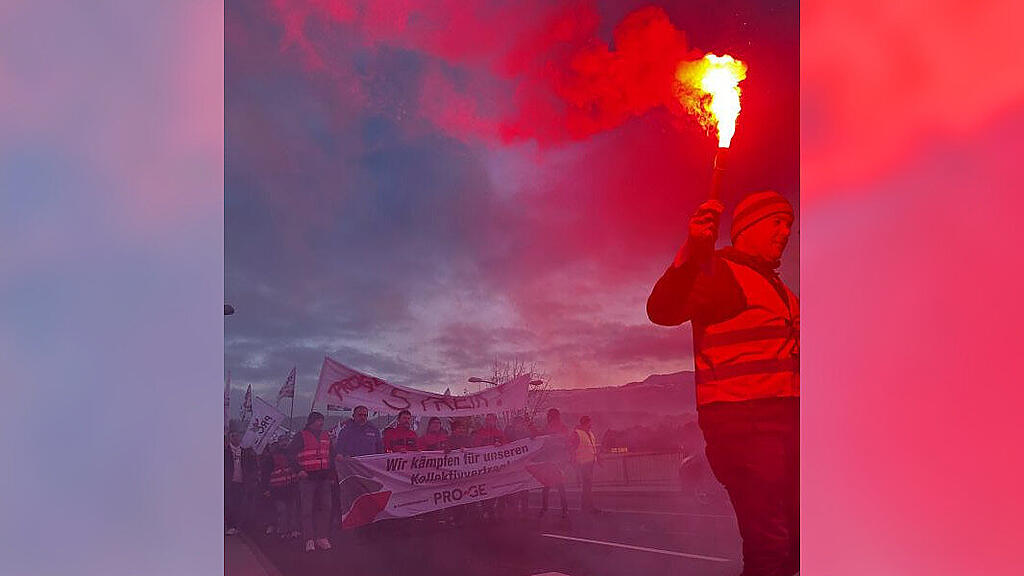 Streik und Solidaritätsmarsch bei Emco und Bosch in Hallein