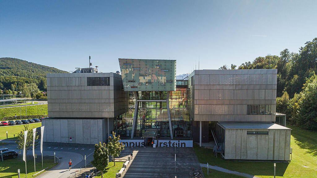 SB: Fachhochschule Salzburg, FH,