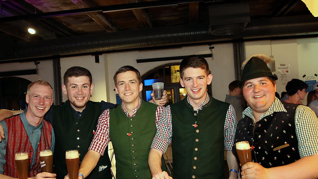 11. Herzaljogd - Die Party in Tracht