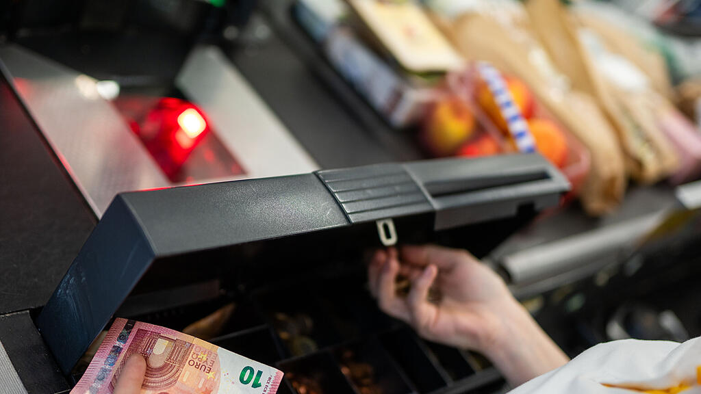 Handel, Supermarkt, Kasse, Kassa, Handelsangestellte