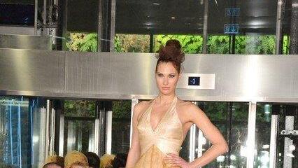 Mischa Barton: La Hong Wien (2)