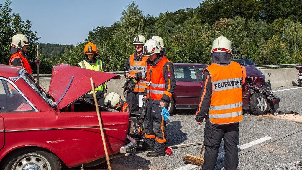 Unfall mit drei Fahrzeugen bei Salzburg-Nord