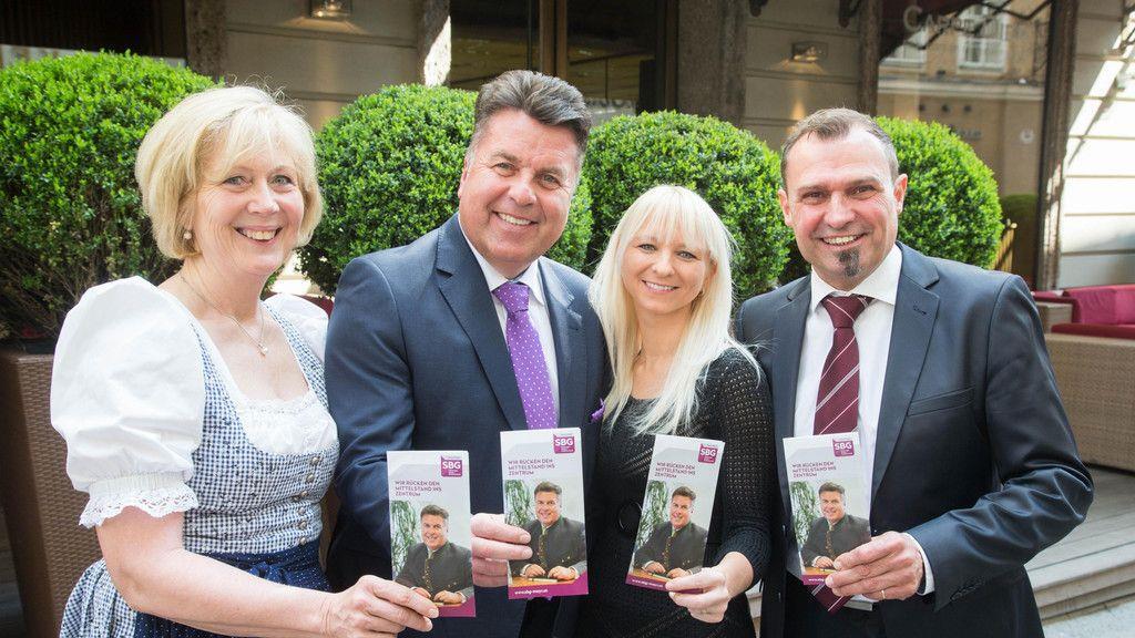 Mayr stellt neue Partei vor