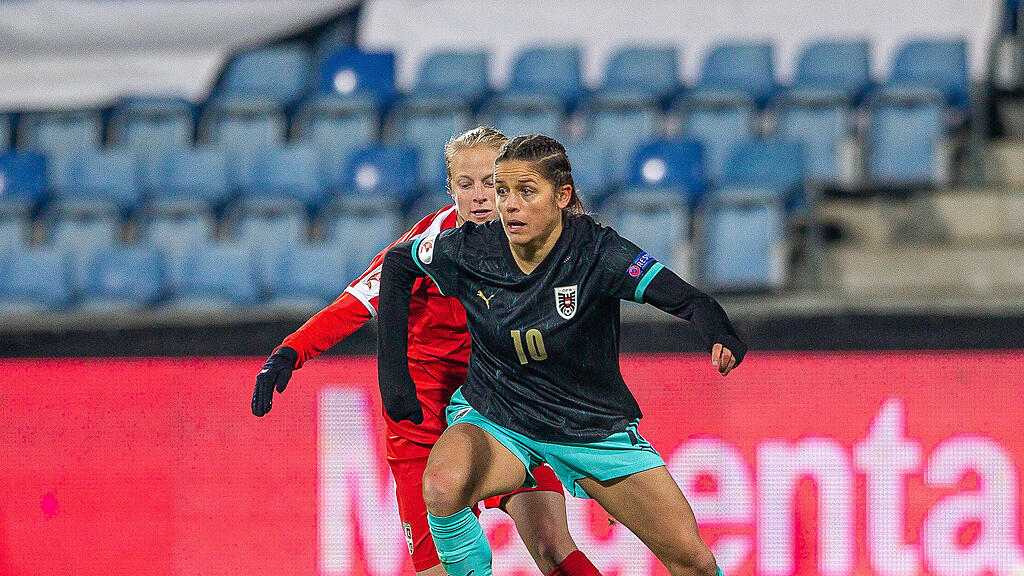 Laura Feiersinger, Frauen, Fußball, Österreich