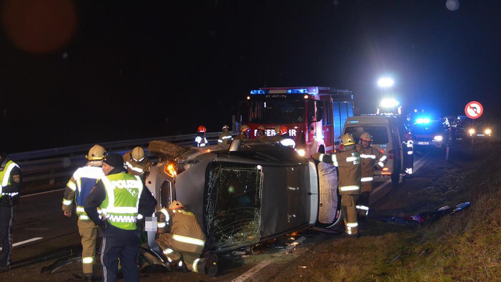 St. Veit: Unfall auf B311 fordert Verletzten