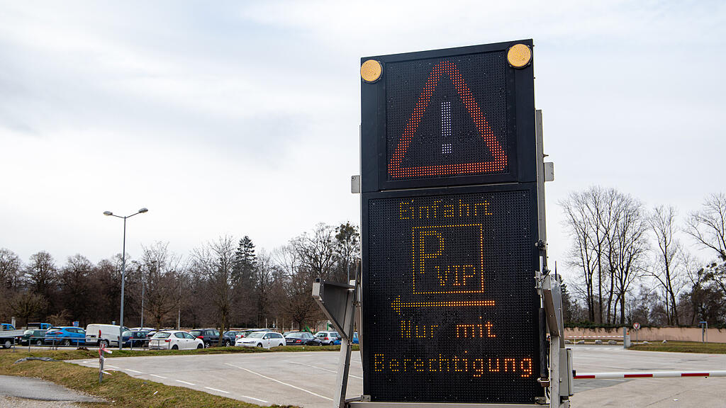 20220216_fmt_kein_parkplatz_bullenarena_mw-9.jpg