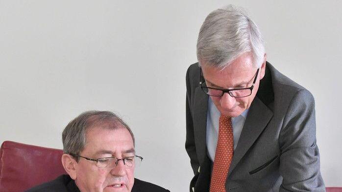 Bürgermeister Heinz Schaden tritt zurück, I