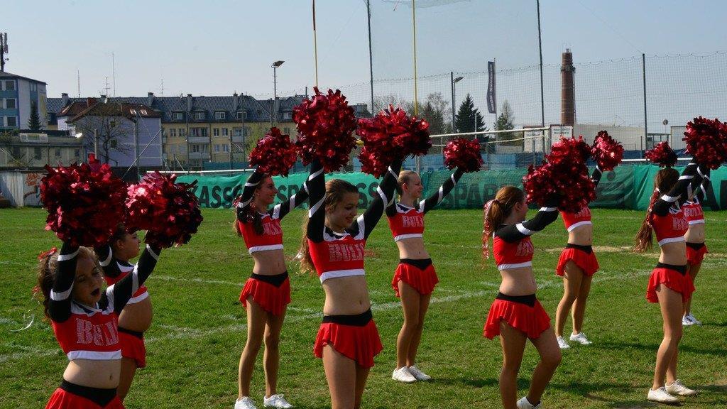 Bulls verlieren Homeopener, II