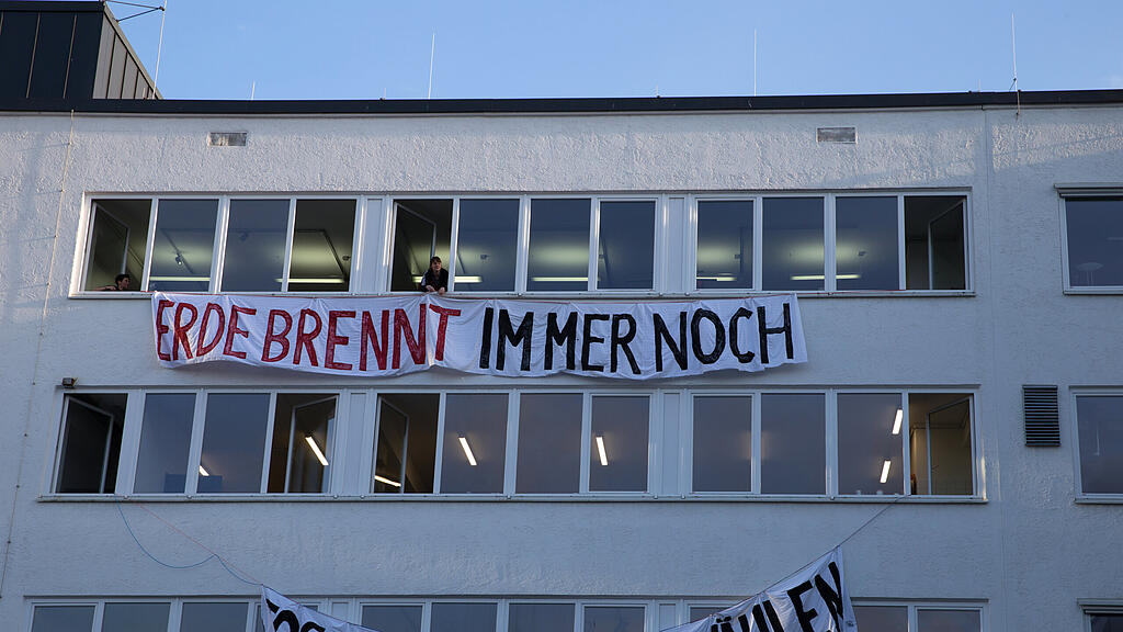 Erde brennt Mozarteum