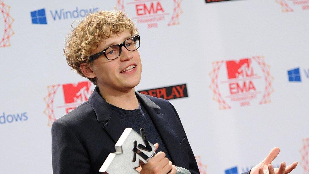EMAS 2012: Red Carpet