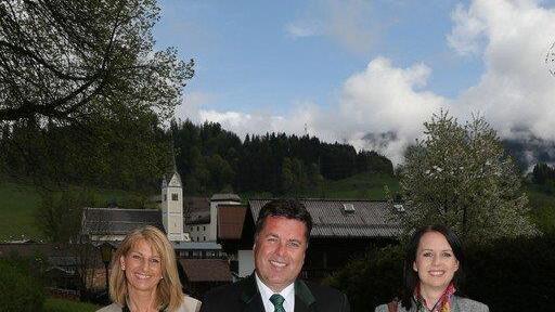 Mayr bei Stimmabgabe