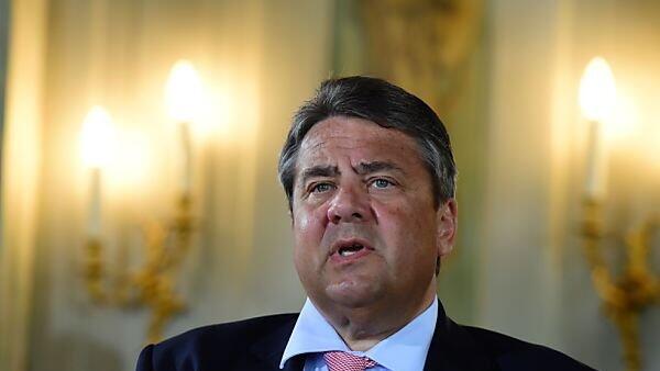 SPD-Chef Sigmar Gabriel fordert eine Obergrenze für Integration