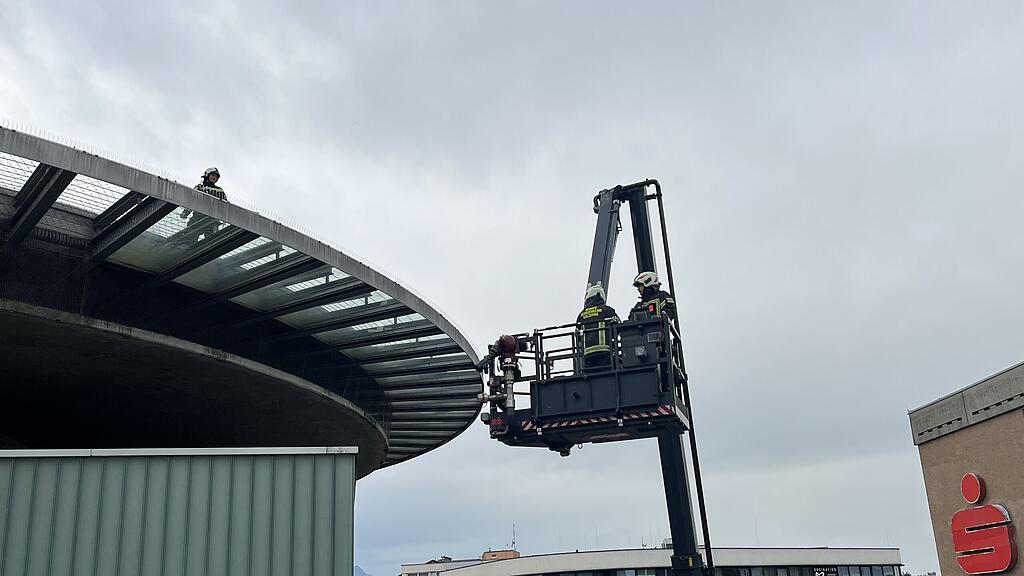 SALK üben Heli-Crash im Landeskrankenhaus
