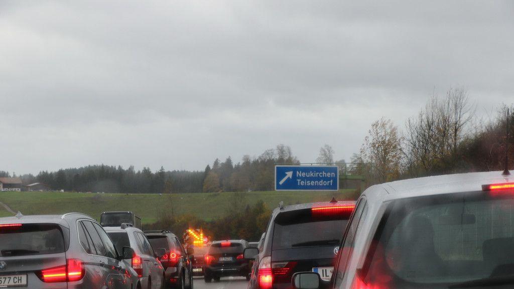 Sturm sorgt für Sperre der A8