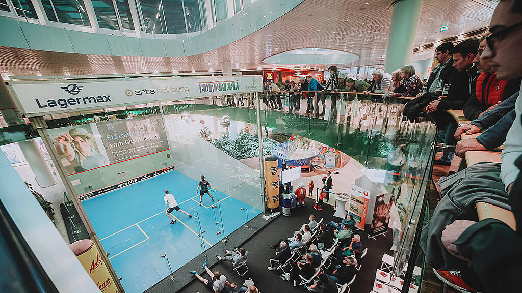 Squash-Trainerstunde mit Rekordstaatsmeister Aqeel Rehman gewinnen