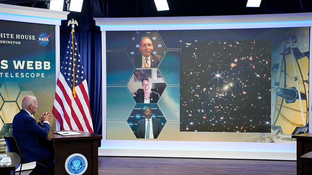 James Webb-Teleskop: Biden bei Pr\u00e4sentation