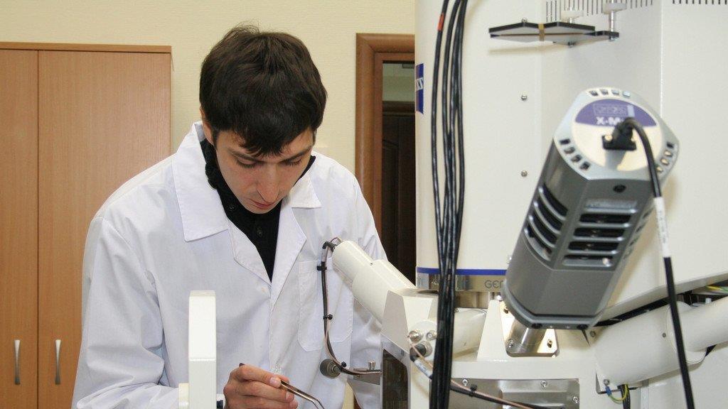 Meteorit schlägt in Russland ein: Wissenschaftler bergen Bruchstücke