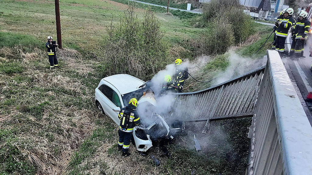 "Osterwunder" bei Unfall mit Brückengeländer