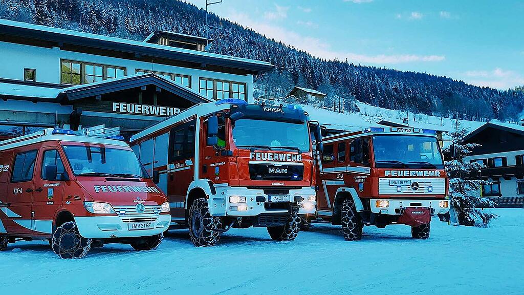 Rettungswagen im Schnee