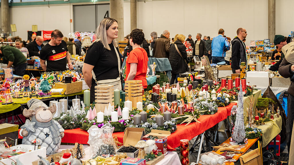 Nacht-, Antik- und Trödelmarkt