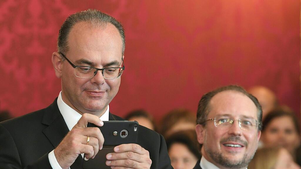 Übergangsregierung angelobt
