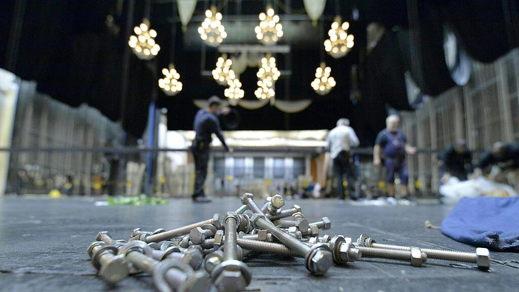 Vorbereitungen zum Wiener Opernball