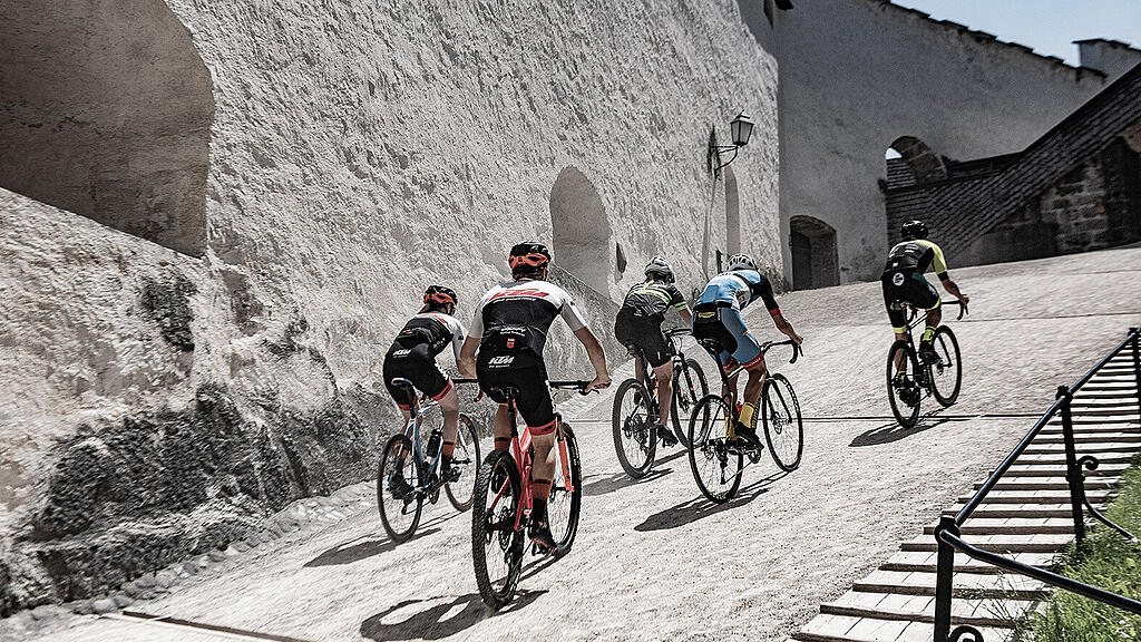 City Hill Climb Salzburg: Mit Fahrrad auf Festung Hohensalzburg