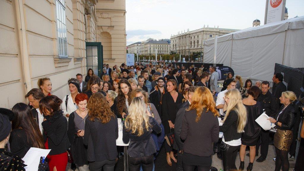 Promis bei der Eröffnung der Vienna Fashion Week 2013