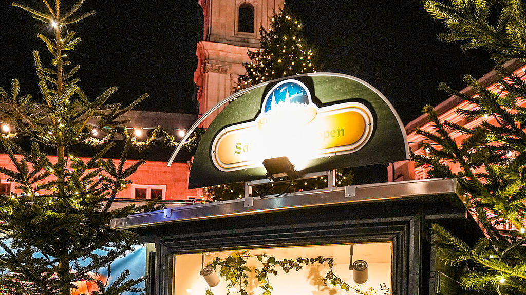 Impressionen der Christkindlmarkt Er\u00f6ffnung