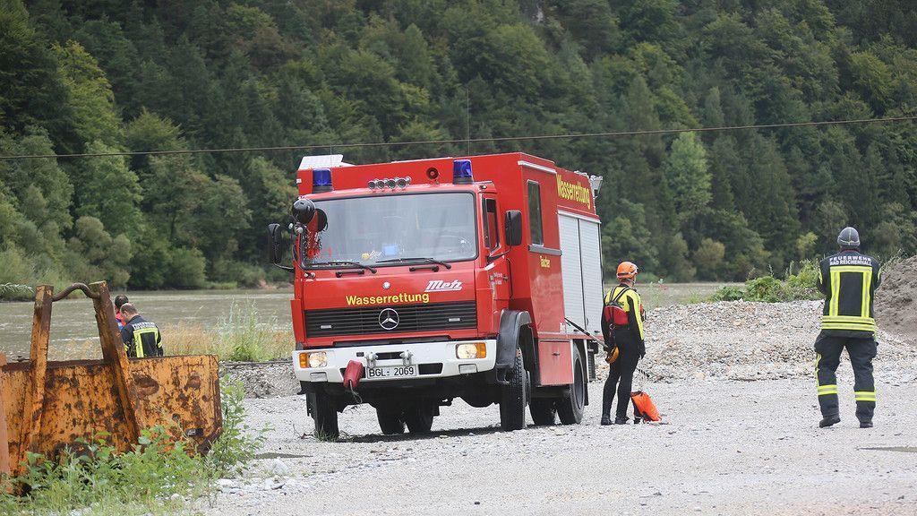Suche nach Kuh in der Saalach