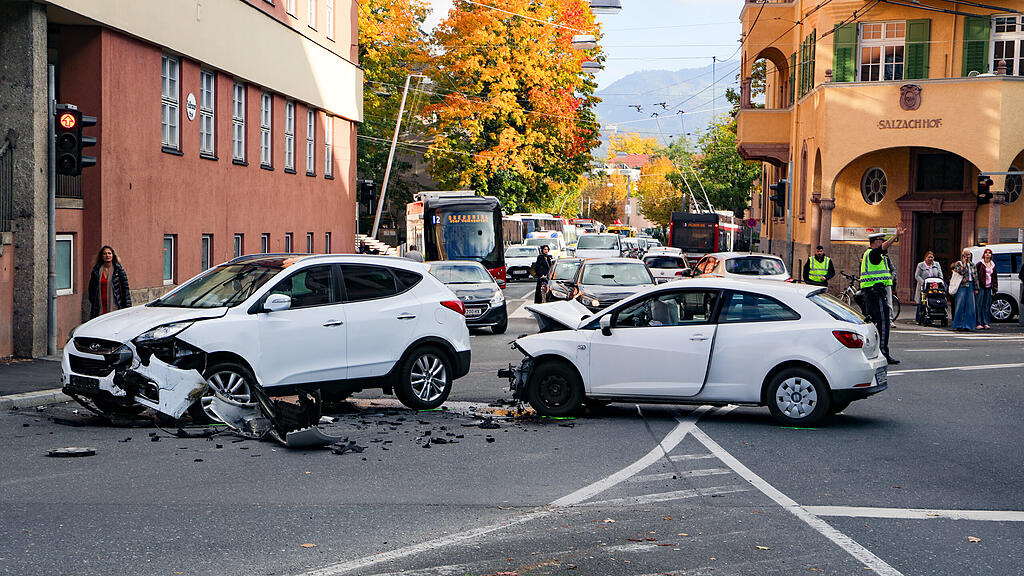 Pkw-Crash Salzburg-Nonntal