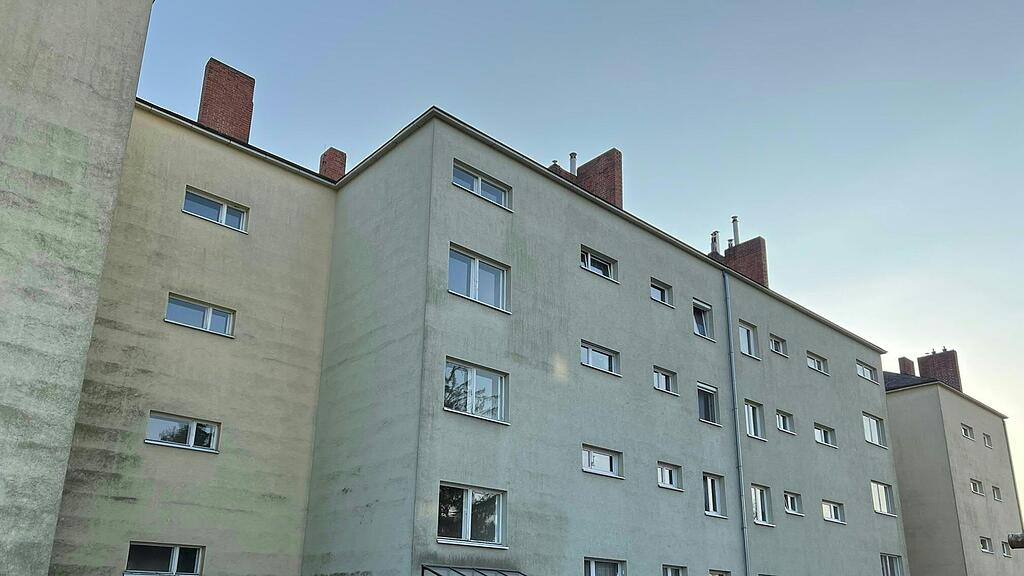 NIEDERÖSTERREICH: FRAU MIT STICHVERLETZUNGEN IN STOCKERAU TOT AUFGEFUNDEN
