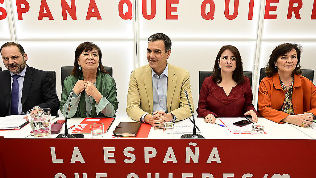 Wahlsieger Pedro Sanchez und seine PSOE wollen allein regieren