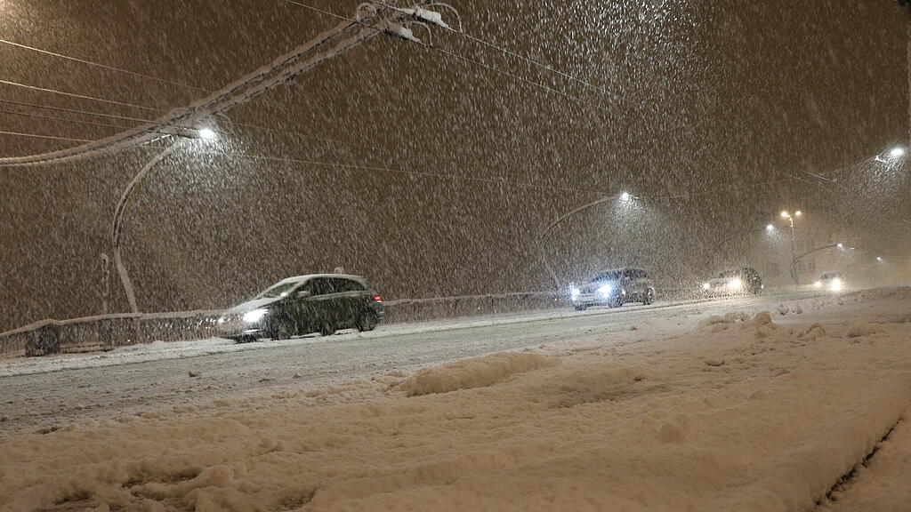 Wintereinbruch in Stadt Salzburg