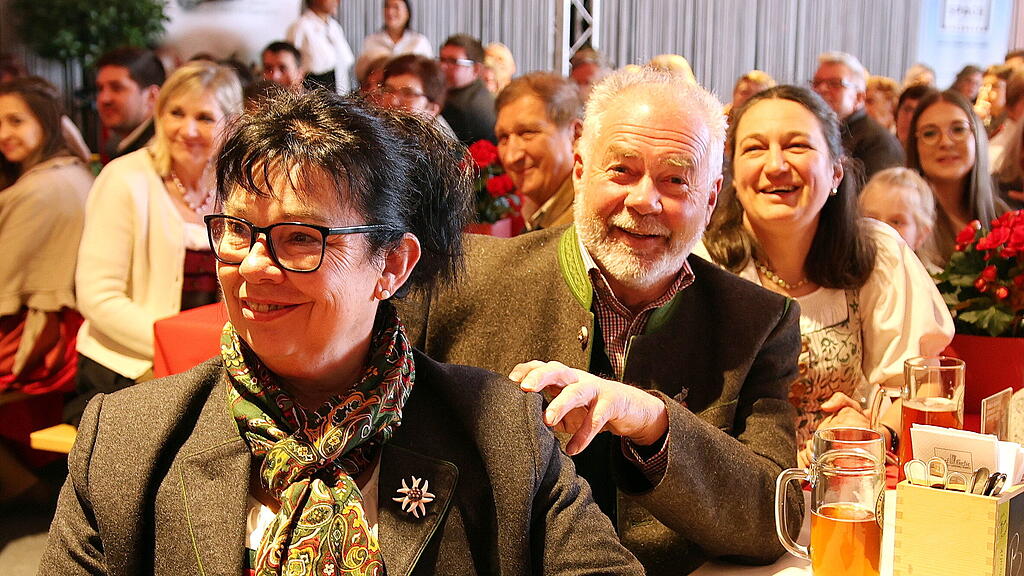31. Gstanzlsingen aus dem Hofbr\u00e4u Kaltenhausen